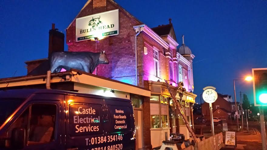 The Bulls Head Pub LED outside lighting
